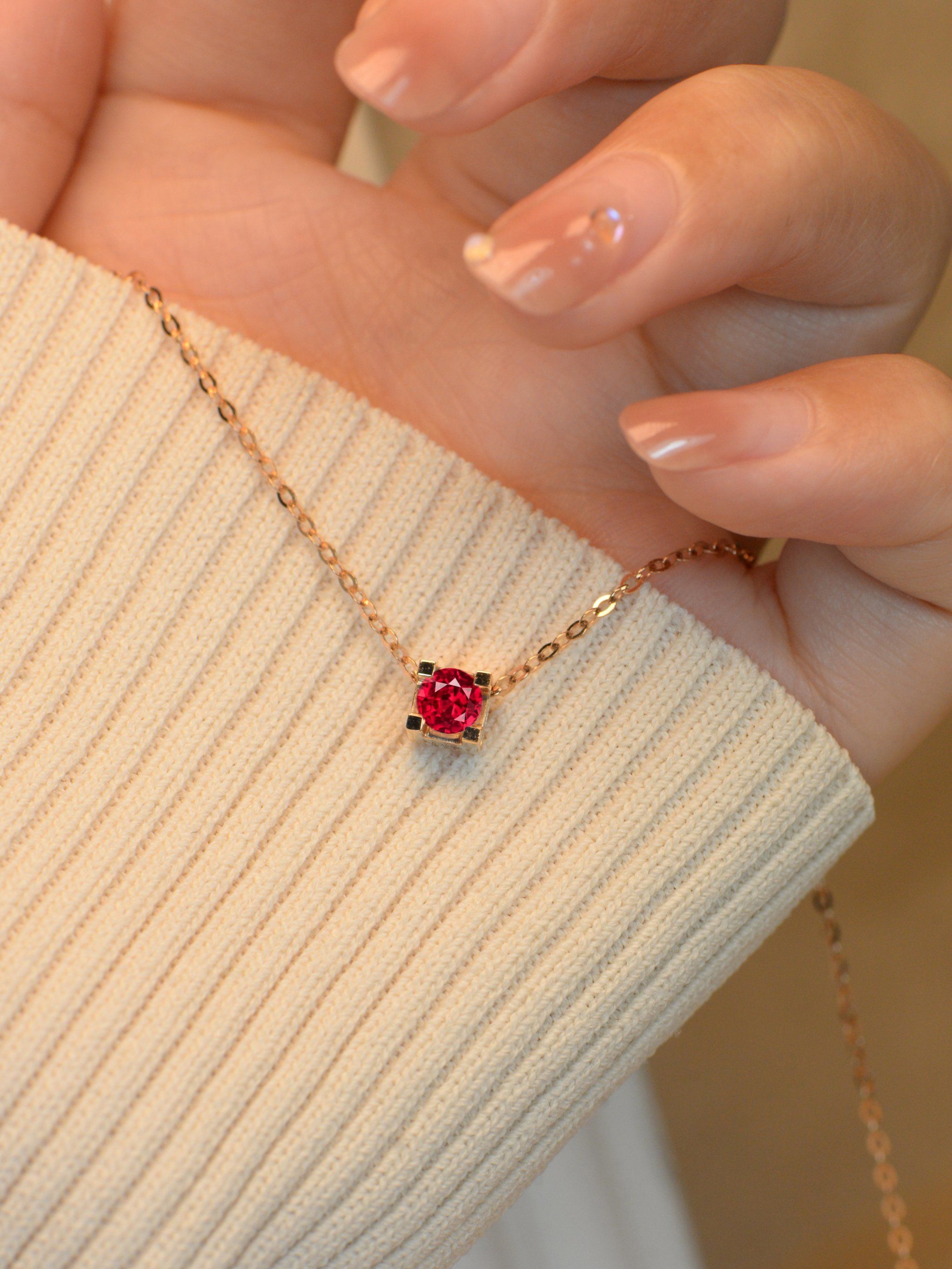 我的转运红宝石项链