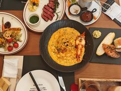 -Mark&Mars Restaurant