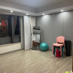 -Mamom club 慢会所(爱丁堡店)