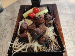 -穹六人间 people 6(岳阳路店)