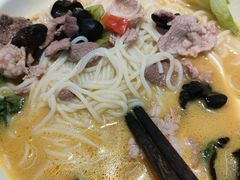 -粉小主·贵州酸汤牛肉粉(南京仙林金鹰店)