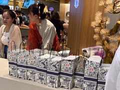 -霸王茶姬(大连万象汇店)