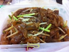 干炒牛河-甜蜜蜜港式茶餐厅(虹梅店)