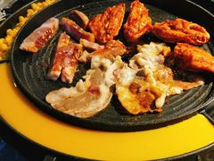 -三国惹火烤肉·中日韩烤肉集合店(百草路店)