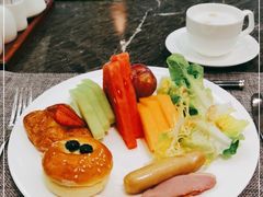 -前海华侨城JW万豪酒店·都会尚膳自助餐厅·牛排海鲜酒水畅飨