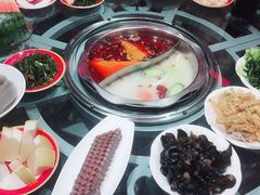 -重庆大队长火锅(临沂店)
