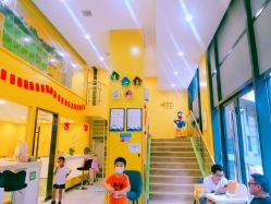 -爱玩爱游亲子成长中心(曲江汉华城店)