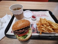 -The Habit Burger Grill 哈比特汉堡(爱琴海店)
