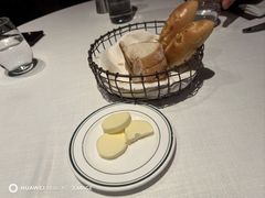 -Wolfgang’s Steakhouse 沃夫冈牛排馆(上海白玉兰广场店)