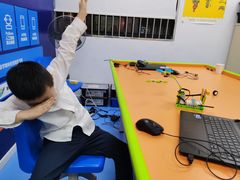 -童程童美·信息学竞赛·乐高机器人编程(长宁来福士校区)