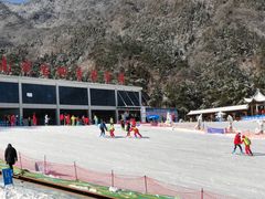 -大别山南武当滑雪场