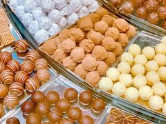 -Laderach 莱德拉(上海环贸iapm店)