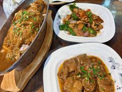 -缘来聚·徽菜名店(黄山宏村店)