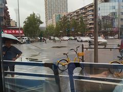 -有红鸡毛店·川菜(建设路店)