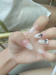 -尤米一站式美甲美睫