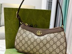 -Gucci(合肥银泰中心店)