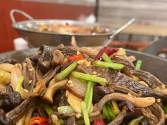 干锅茶树菇-红实家常菜(静安里店)