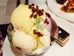 -荣誉国际酒店-云顶旋转餐厅