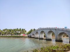 -万绿园