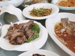 -皇宫大酒店