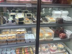 面包甜点陈列柜-麦趣尔(铁路局二分店)