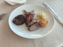 -中央电视塔旋转餐厅