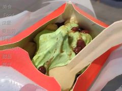 抹茶红豆年糕麦旋风-麦当劳(红旗路店)