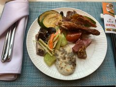 -舜耕山庄四时万和自助餐厅