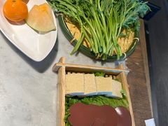 -尚尚仙·酸汤猪手·猪肚鸡火锅(华联万柳购物中心店)