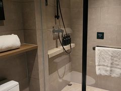 -长沙五一广场东塘地铁站亚朵酒店