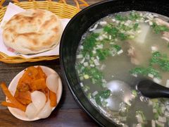 水盆羊肉-潼十三肉夹馍(东单店)