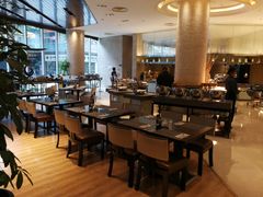 -浦东绿地铂骊酒店-POYA西餐厅(绿地东海岸国际广场店)