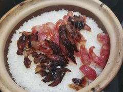 招牌腊味煲仔饭-高第街56号港式餐厅·精选(世茂广场宽厚里大明湖店)