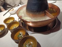 -思阁炭香火锅(学伟鑫城总店)