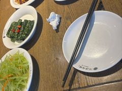 炝拌莴笋丝-河沿肉饼Beijing Pie(东华门店)