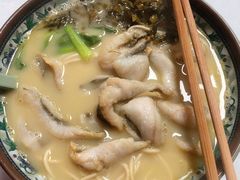 -明呈黄鱼面馆(斜土路店)