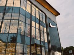 -NIKE上海青浦优选体验店