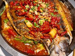 -鸣记脆皮烤鱼·海鲜烤鱼(三八广场店)