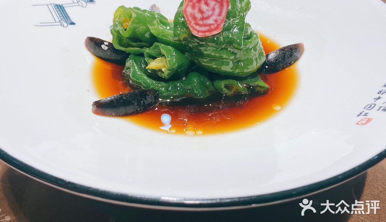 人均也不错。性价比很高 吃完饭直接可以南下塘溜达