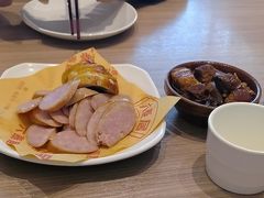 -六泰居·尔滨地标·东北菜(泰山路店)