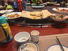 -老铺人家酒店(紫荆名流店)