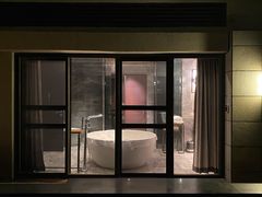 -水底山庄园温泉