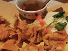 -大头虾越式风味餐厅(光明广场店)