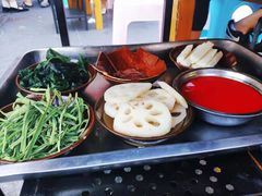 -周幺妹重庆老火锅(银泰城总店)