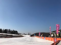 -庙香山滑雪场
