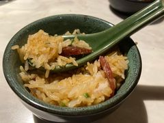 广式腊味煲仔饭-狐狸爱上椰子鸡(滨江星光大道店)