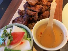 -大头虾越式风味餐厅(光明广场店)