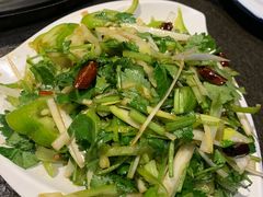 -缘福乡村铁锅炖民宿(八达岭店)