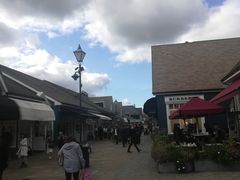-伦敦比斯特购物村