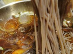 朝鲜冷面-围炉肉舍•炭烤活鳗•丹东海鲜烤肉(步行街店)